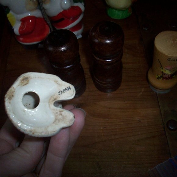 Publix Kitchen 4 Sets Salt And Pepper Shakers Figurine Santa